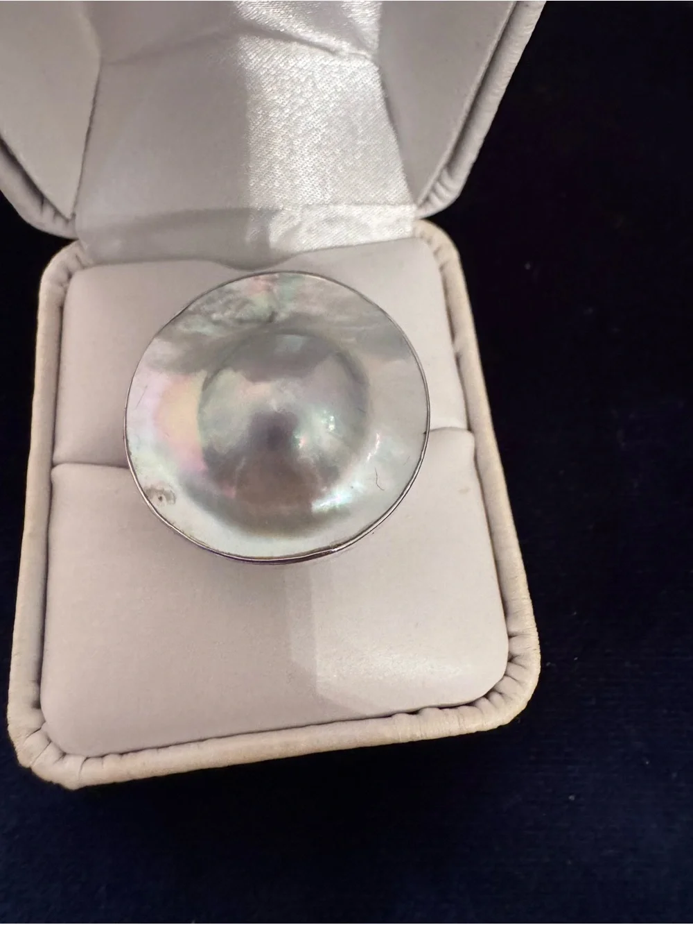Mabe Pearl Dome Ring - WOW Iridescent